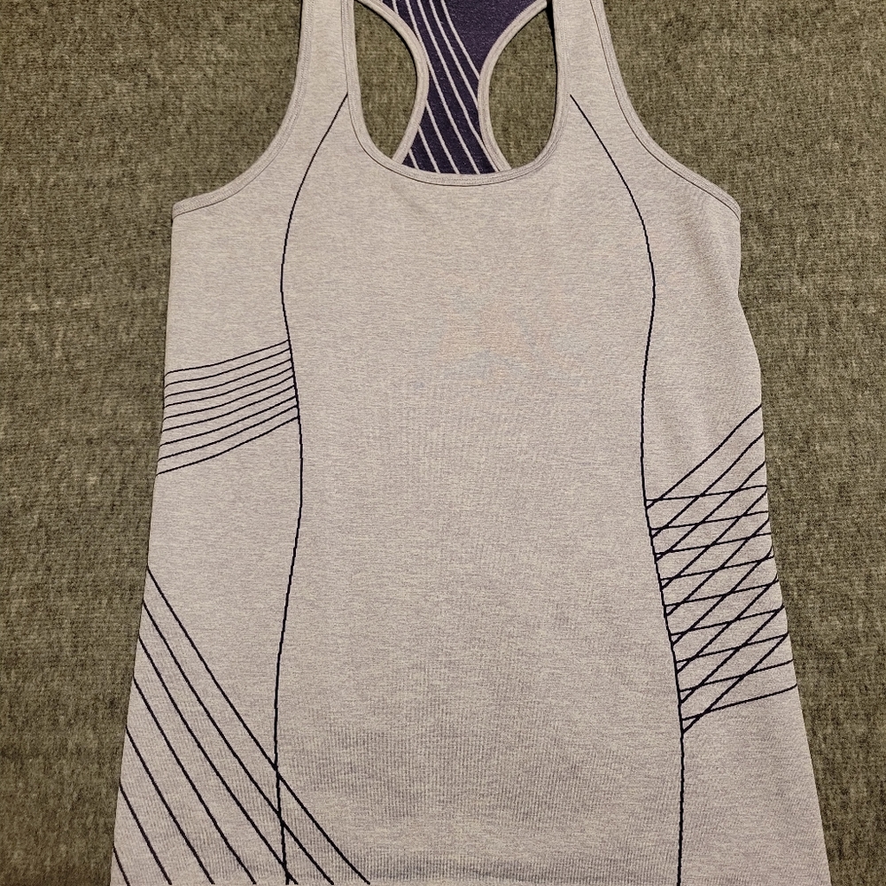 Fabletics Aisha Reversible Seamless Tank Top